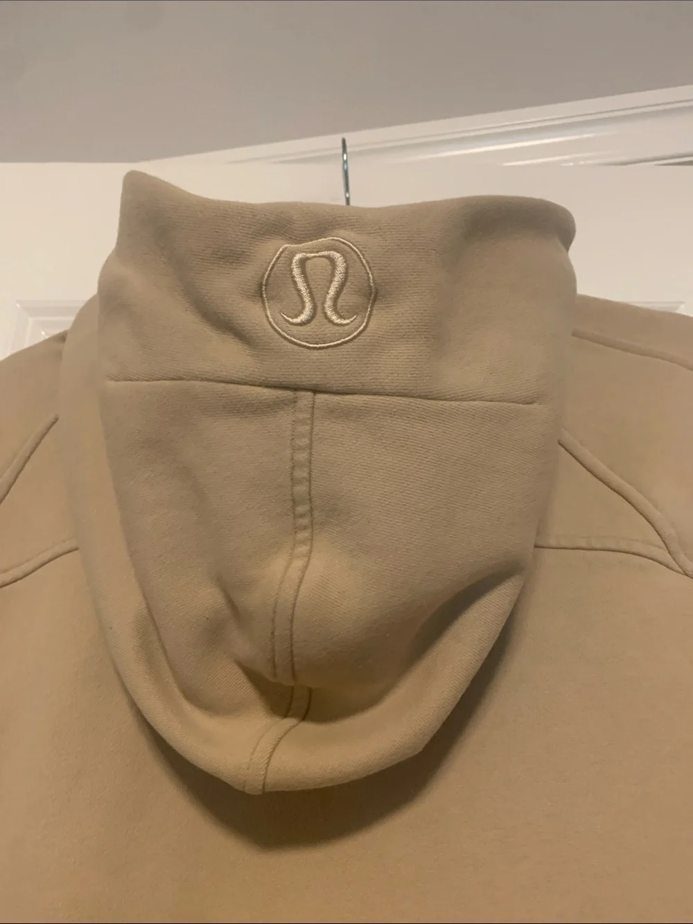 Lululemon Half Zip Scuba in Trench Sz XL/XXL Small pen mark on bk of sleeve, GUC
